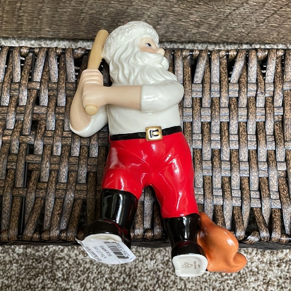 Lenox American by Design “2014 Baseball Santa” Figurine COLLECTIBLE - Picture 7 of 14